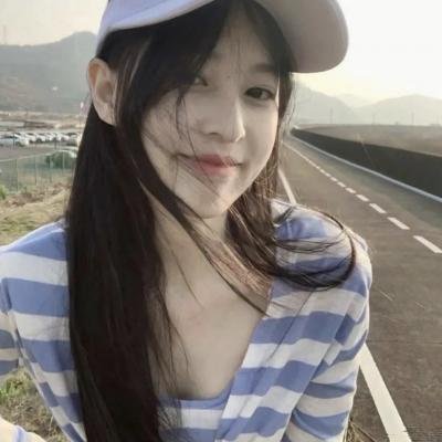 手比眼睛更粉